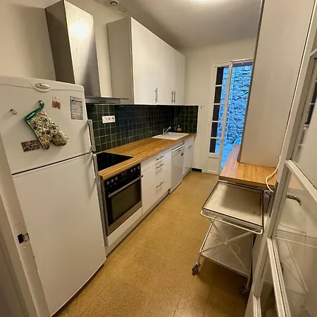 3-room Family Flat With Terrace 100m From Lejlighed